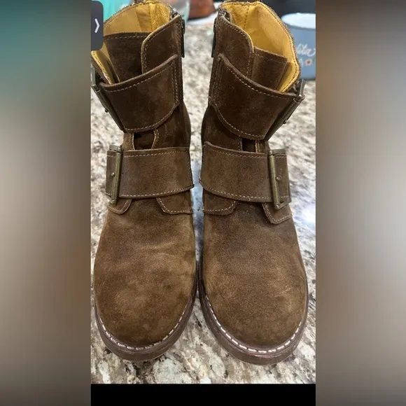 Frye Sabrina Boots Womens 8.5 Brown Suede Double Buckle Side Zip Ankle B7