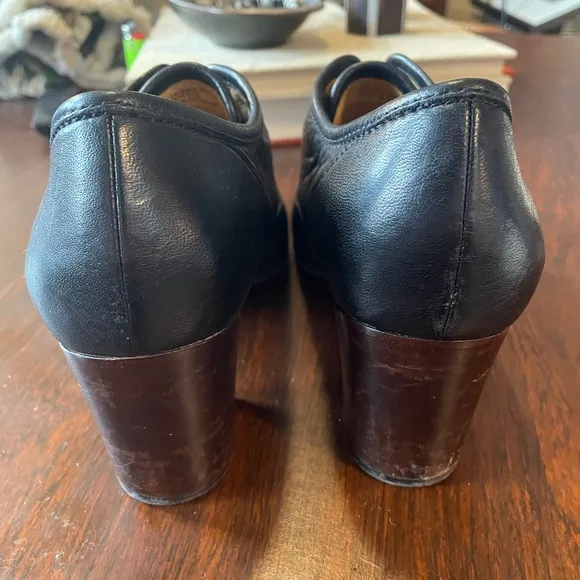Frye Stella Country Leather Slip-on Shoes Oxford w/Heel Round Toe