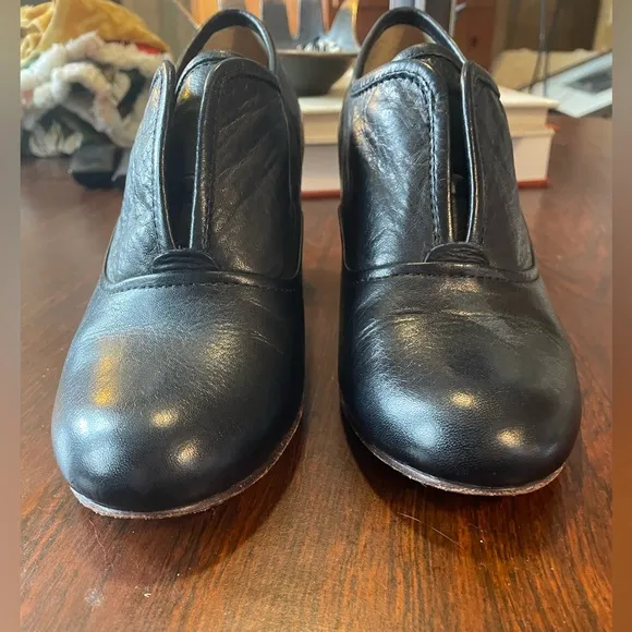 Frye Stella Country Leather Slip-on Shoes Oxford w/Heel Round Toe