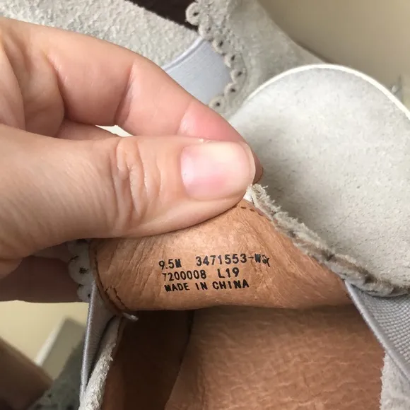 FRYE Suede Ivy Scallop Slip On Shoes Sneakers