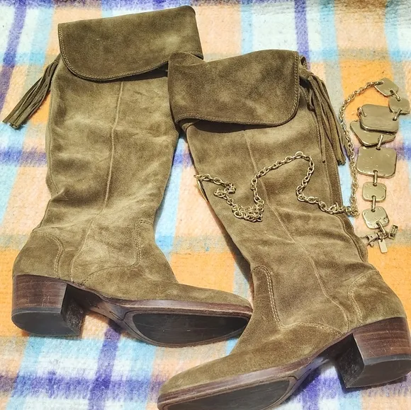 FRYE SZ 8 CLARA OTK SUEDE TASSEL BEIGE SIDE ZIP BOOTS 21&quot;  BEAUTIFUL RTL…