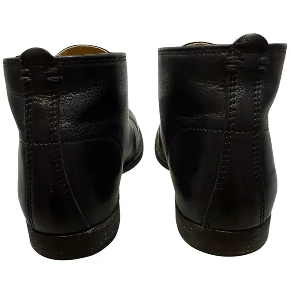 Frye Women’s Phillip Leather Chukka Boots Black 9.5