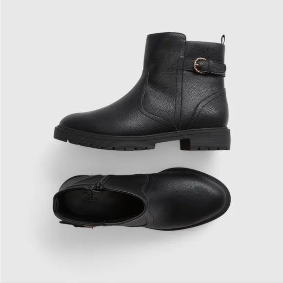 GAP Moto Boots, Girks size 5