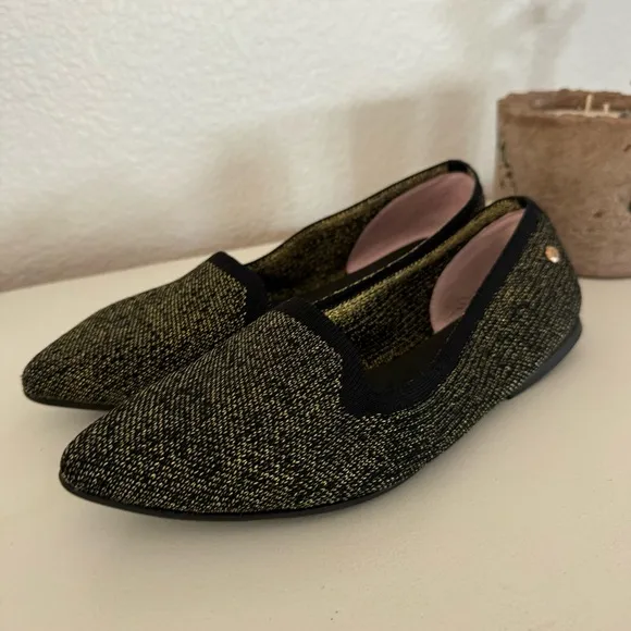 Giesswein Women's Black Gold Pointed Ballerina Flats Shoes Size 41