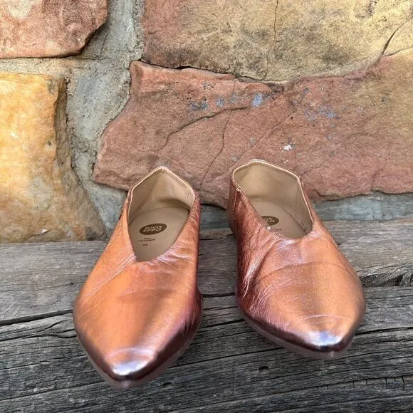 Gioseppo Anthropologie Metallic Pink Rose Pointed Ballet Flats Sz EU 38, US 7.5M