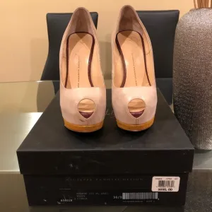 Giuseppe Zanotti Peep Toe Shoes 🔥