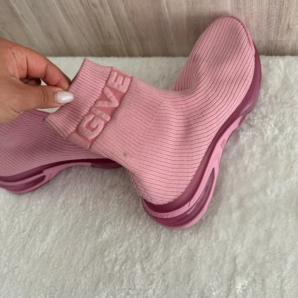 GIVENCHY  Pink Sneakers with Ribbed Knit Upper Size 40 Made in Italy