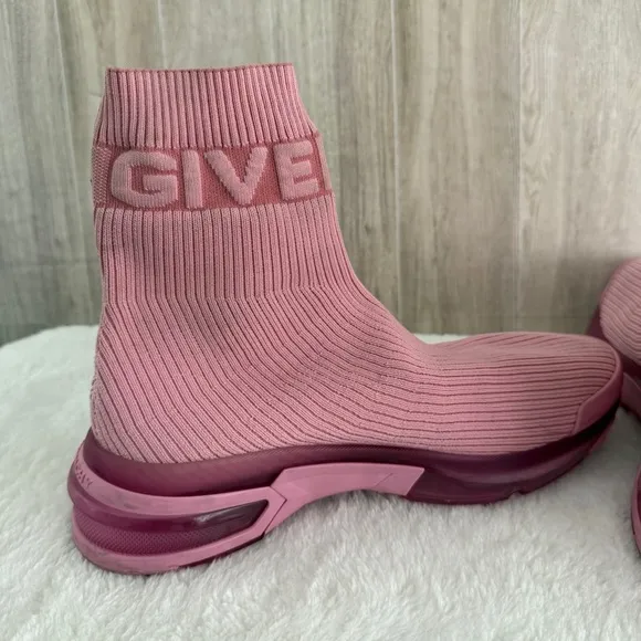 GIVENCHY  Pink Sneakers with Ribbed Knit Upper Size 40 Made in Italy