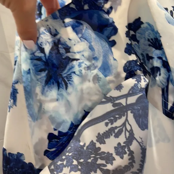 Glamour by Terani Couture Sleeveless V-Neck Floral Print Ball Gown