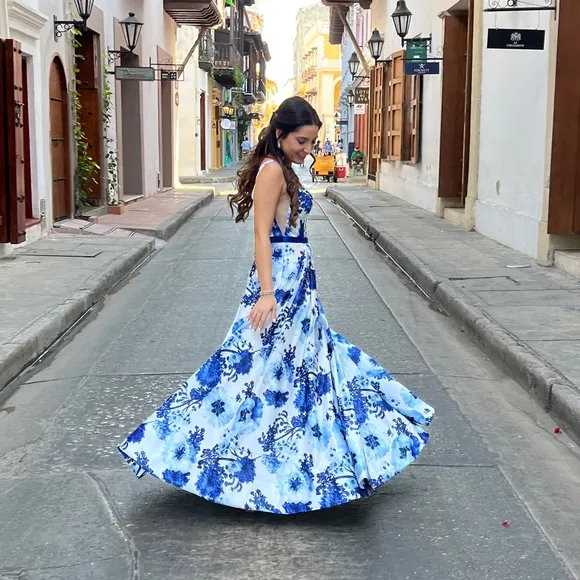 Glamour by Terani Couture Sleeveless V-Neck Floral Print Ball Gown