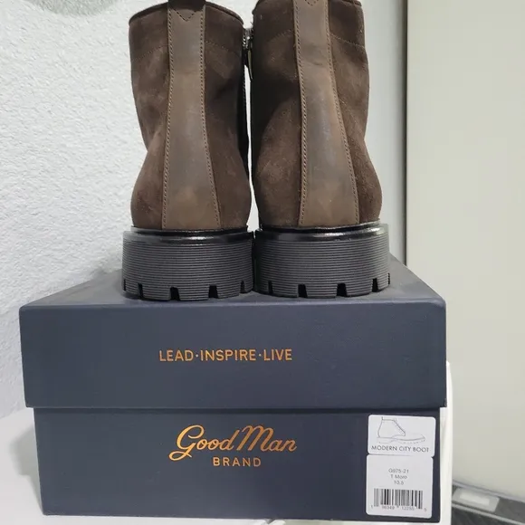 Good Man Brand Modern City Leather Ankle Boots •Made in Italy  10.5 M