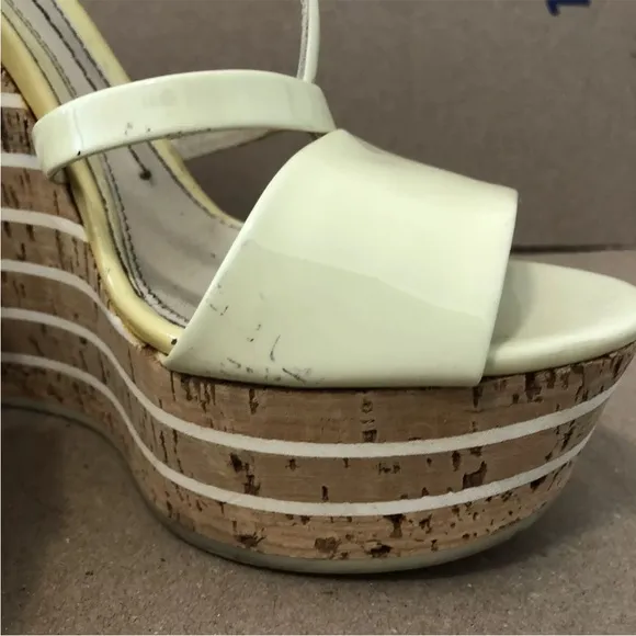 GUCCI Patent Cork‎ Striped Slingback Wedges Beige SIZE 5.5 Item #: 905772
