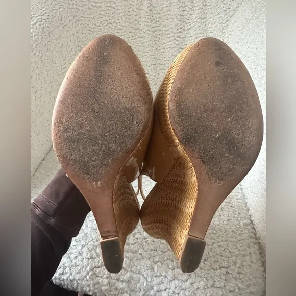 Gucci Sophia Nude Vitello leather Wedge Authentic