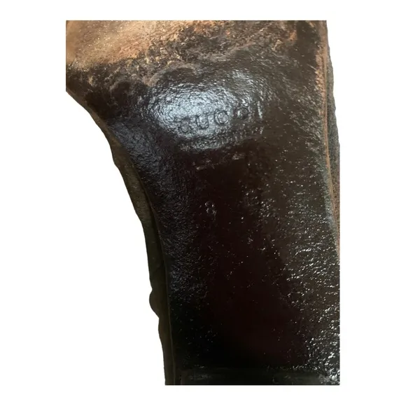 GUCCI Women’s Brown Suede Side Zip Booties Size 8