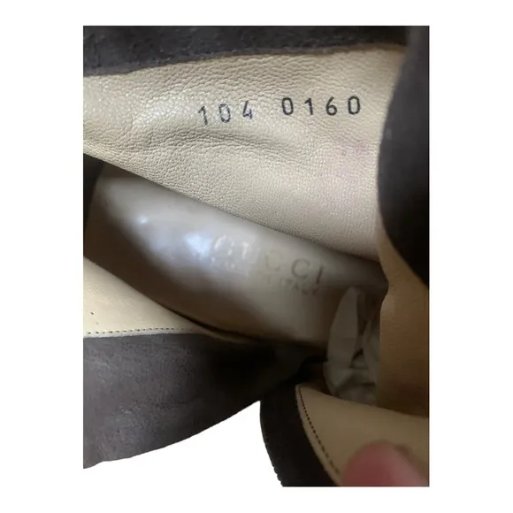 GUCCI Women’s Brown Suede Side Zip Booties Size 8