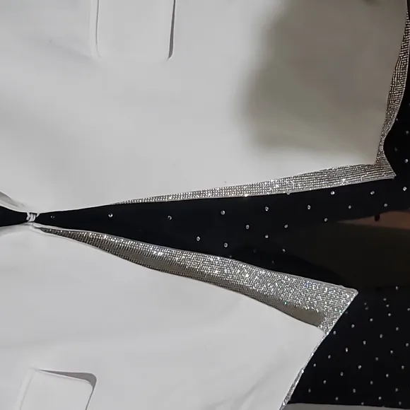halogen(r) Peekaboo Rhinestone Trim Blazer in white