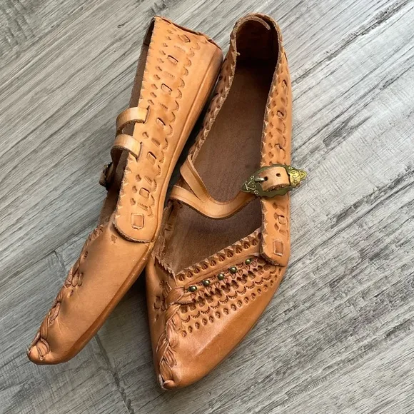 Handmade Leather Maryjane Style Flats Pointed Toe Brass Buckle Tan SZ 6-6.5