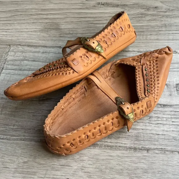 Handmade Leather Maryjane Style Flats Pointed Toe Brass Buckle Tan SZ 6-6.5
