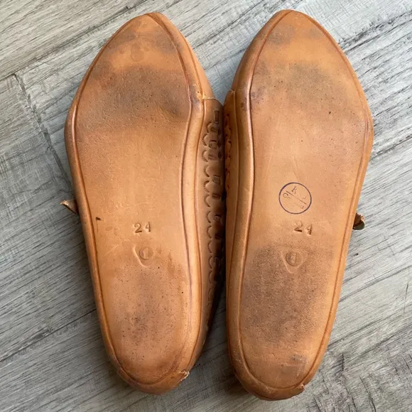 Handmade Leather Maryjane Style Flats Pointed Toe Brass Buckle Tan SZ 6-6.5