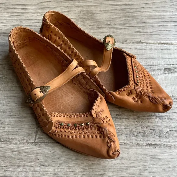 Handmade Leather Maryjane Style Flats Pointed Toe Brass Buckle Tan SZ 6-6.5