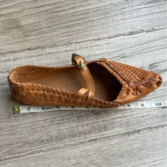 Handmade Leather Maryjane Style Flats Pointed Toe Brass Buckle Tan SZ 6-6.5