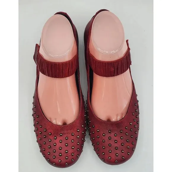 Helle Comfort Red Mary Jane Style Flats Lisboa Red C17701  Size 38 EUR 7 US