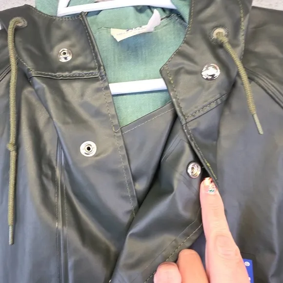 Helly Hansen Rain Coat Men L Green Hooded Waterproof Outdoor Jacket Fishing Boat