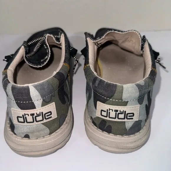 Hey dude Wally funk- camel dark gray men’s size 11