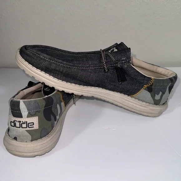 Hey dude Wally funk- camel dark gray men’s size 11