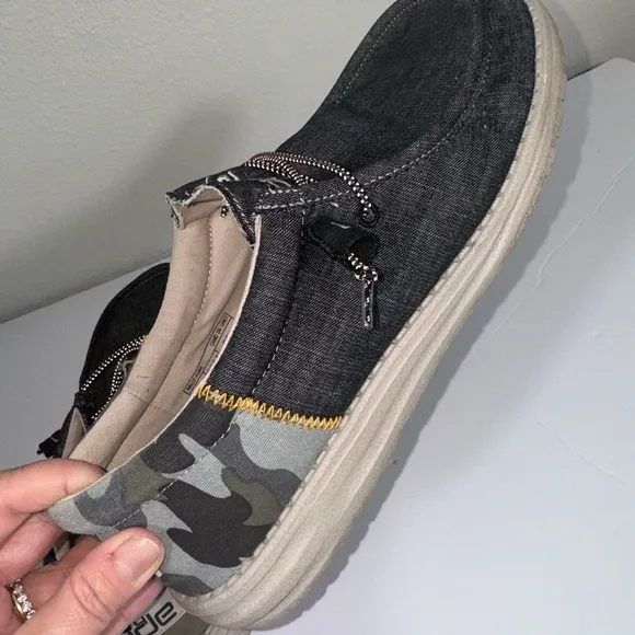 Hey dude Wally funk- camel dark gray men’s size 11
