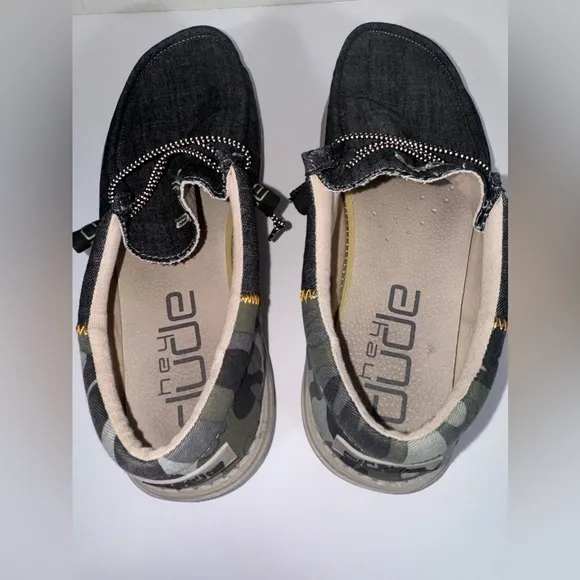 Hey dude Wally funk- camel dark gray men’s size 11