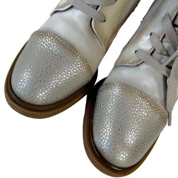 Hispanitas Janeth Cream CapToe Victorian Ankle Boots
