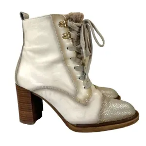 Hispanitas Janeth Cream CapToe Victorian Ankle Boots