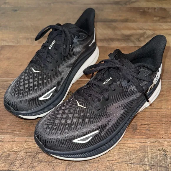 Hoka Women’s Clifton 9 Everyday Black Running Shoes