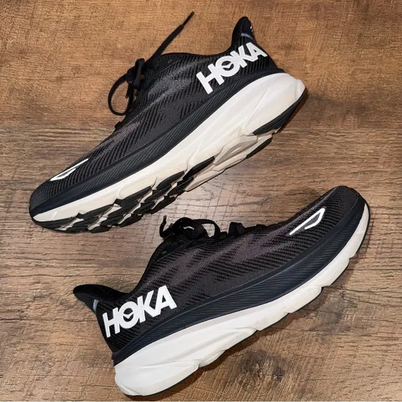 Hoka Women’s Clifton 9 Everyday Black Running Shoes
