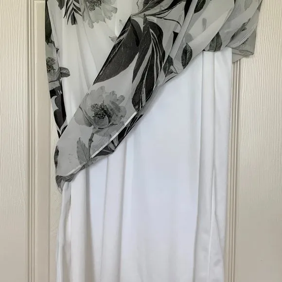 🎉HP🎉 Calvin Klein Sz 6 Women Grey &amp; White Floral Tropical Sleeveless Dress EUC