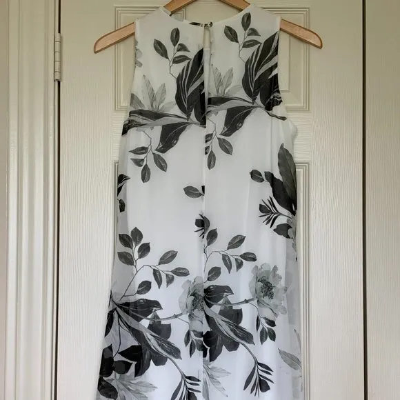 🎉HP🎉 Calvin Klein Sz 6 Women Grey &amp; White Floral Tropical Sleeveless Dress EUC