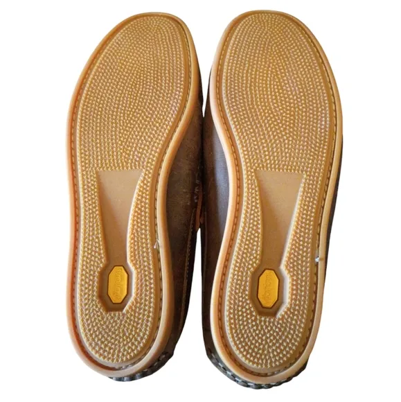 Huckberry EasyMoc Slip On Boat Shoes Honey Vibram Cow Leather Size 11 Maine USA
