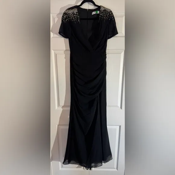 Ieena by Mac Duggal Black Gown Style 55704 NWOT Size 4