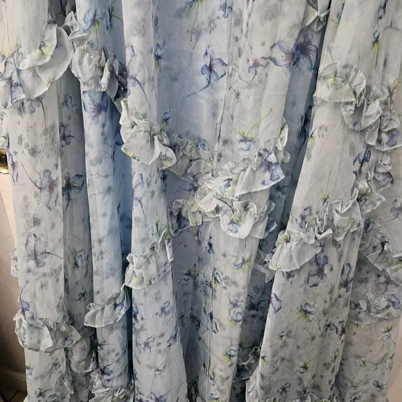 Ieena for Mac Dugga lRuffle Tiered blue  Floral Cutout Long Sleeve Gown SZ 6 NWT
