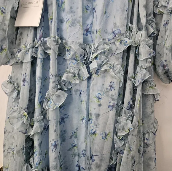 Ieena for Mac Dugga lRuffle Tiered blue  Floral Cutout Long Sleeve Gown SZ 6 NWT