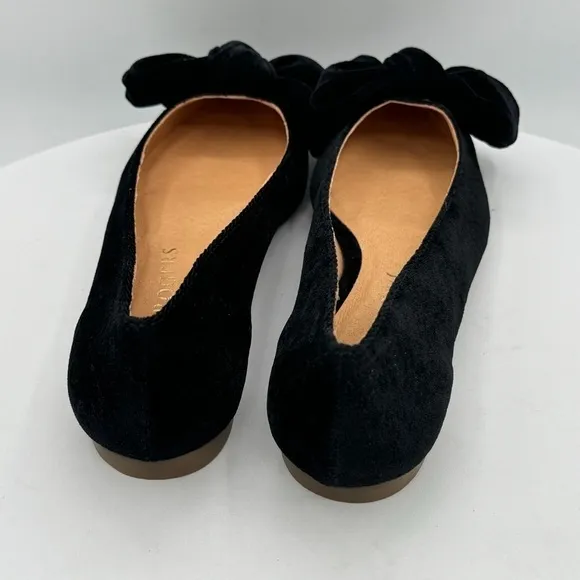 JACK ROGERS HEIDI VELVET LARGE BOW WOMENS FLATS  SIZE 6  COLOR BLACK VELVET  NEW