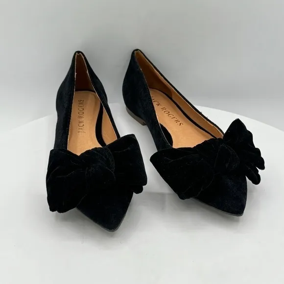 JACK ROGERS HEIDI VELVET LARGE BOW WOMENS FLATS  SIZE 6  COLOR BLACK VELVET  NEW