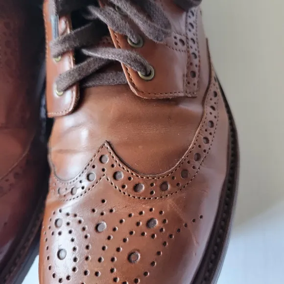 J.CREW LUDLOW LEATHER WING TIP BOOTS.