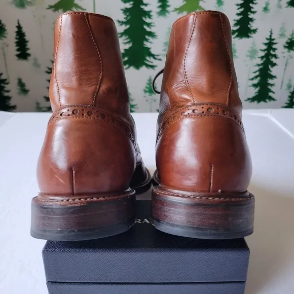 J.CREW LUDLOW LEATHER WING TIP BOOTS.