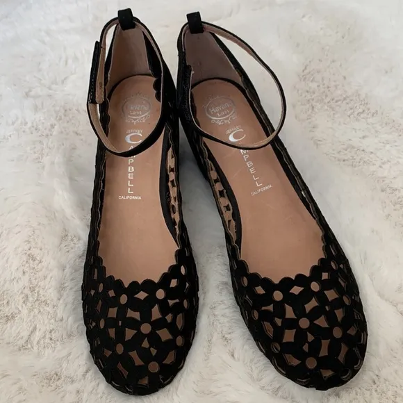 Jeffrey Campbell Delaisy Lasercut Suede Wedge w/ Ankle Strap Size 8M