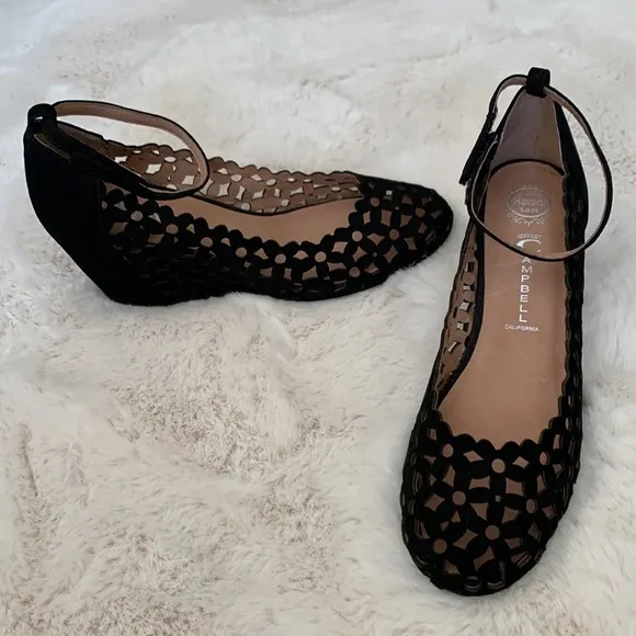 Jeffrey Campbell Delaisy Lasercut Suede Wedge w/ Ankle Strap Size 8M