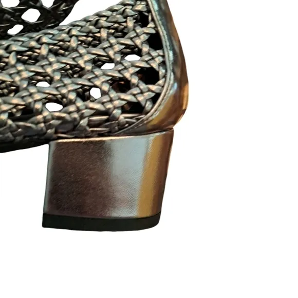 Jeffrey Campbell sz 8 metallic basketweave block heel slip on shoes career