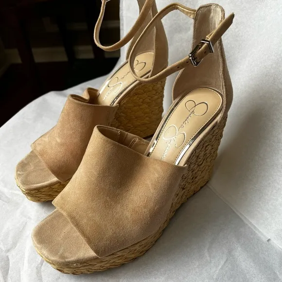 Jessica Simpson Women's SUELLA Sandal SAND DUNE SUEDE Platform Ankle Strap Wedge