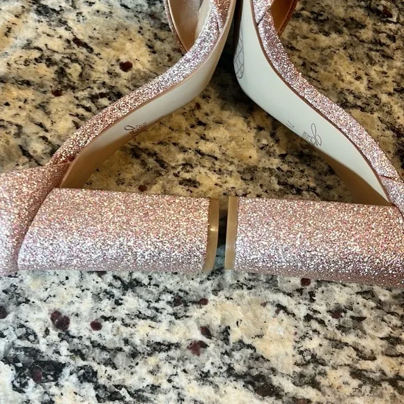Jewel Badgley Mischka Rhinestone Glitter Heels